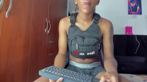 Snapshot of latin_kay1 chatting on February 12, 2026, 10:05 pm kay online show from February 12, 2026, 10:05 pm