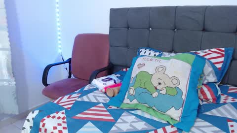 Snapshot of latin_rihanna_j chatting on February 11, 2026, 11:26 am karen online show from February 11, 2026, 11:26 am