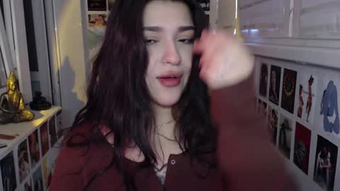 Snapshot of latina_mia chatting on December 14, 2024, 5:40 am miiiiiiaaaa online show from December 14, 2024, 5:40 am