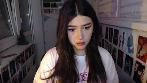 Snapshot of latina_mia chatting on January 13, 2025, 5:12 am miiiiiiaaaa online show from January 13, 2025, 5:12 am