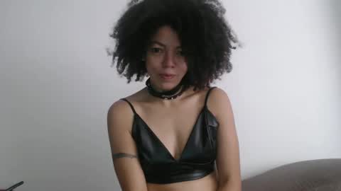 Snapshot of latinadreamy chatting on October 17, 2025, 1:03 pm Latinacoka online show from October 17, 2025, 1:03 pm