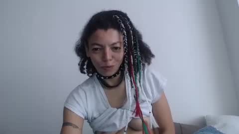 Snapshot of latinadreamy chatting on October 27, 2025, 1:59 pm Latinacoka online show from October 27, 2025, 1:59 pm