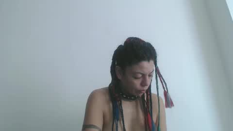Snapshot of latinadreamy chatting on November 7, 2025, 1:22 pm Latinacoka online show from November 7, 2025, 1:22 pm