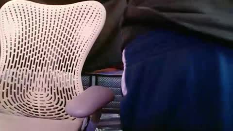 latinboy3232 online show from November 25, 2025, 4:12 am