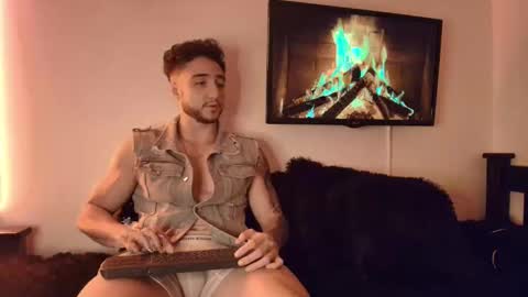 Snapshot of latinboyvip_ chatting on May 2, 2026, 10:15 pm LatinBoyVIP Colombian online show from May 2, 2026, 10:15 pm