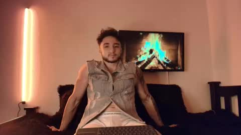 Snapshot of latinboyvip_ chatting on May 5, 2026, 2:30 am LatinBoyVIP Colombian online show from May 5, 2026, 2:30 am