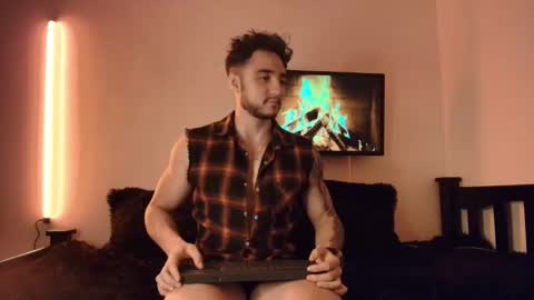 Snapshot of latinboyvip_ chatting on May 6, 2026, 2:51 am LatinBoyVIP Colombian online show from May 6, 2026, 2:51 am