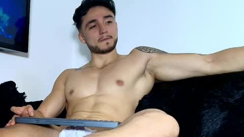 Snapshot of latinboyvip_ chatting on May 28, 2026, 2:31 am LatinBoyVIP Colombian online show from May 28, 2026, 2:31 am