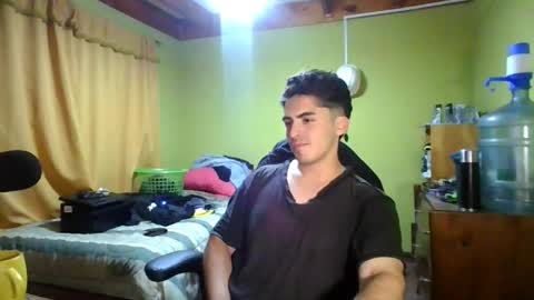 latinn_babe online show from May 19, 2026, 4:52 am