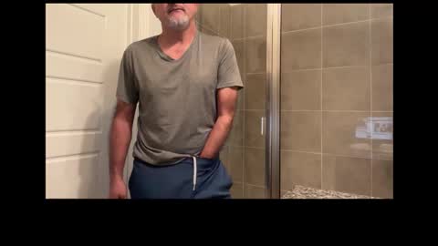 QS - INDEPENDENT MODEL online show from October 26, 2025, 5:08 pm