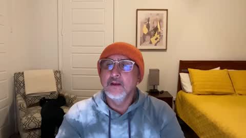 QS - INDEPENDENT MODEL online show from November 2, 2025, 3:42 am