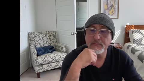 QS - INDEPENDENT MODEL online show from January 16, 2026, 8:46 pm