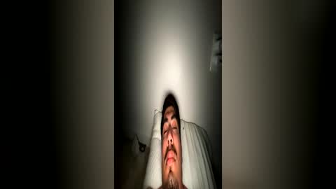 latino_muscular online show from June 17, 2026, 6:49 am