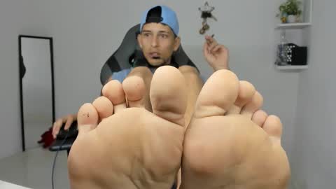 Snapshot of latinoalpha73 chatting on February 12, 2026, 2:01 pm latinoalpha73 online show from February 12, 2026, 2:01 pm