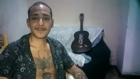 Snapshot of latinounder chatting on July 22, 2026, 10:45 pm latinounder online show from July 22, 2026, 10:45 pm