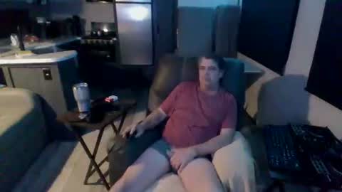 latniter online show from January 31, 2025, 6:46 am