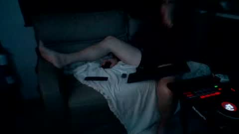 latniter online show from February 2, 2025, 11:40 am