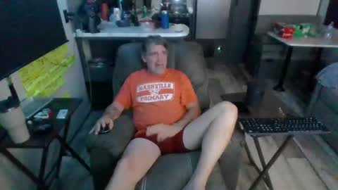 latniter online show from October 21, 2025, 3:51 am