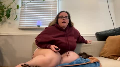 Snapshot of laulauma chatting on January 23, 2025, 6:14 pm LauLauMa online show from January 23, 2025, 6:14 pm