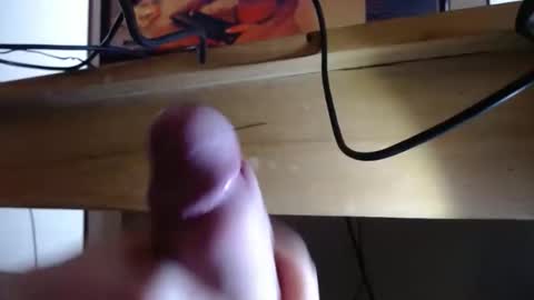 Snapshot of launeeee1 chatting on October 1, 2025, 5:30 pm launeeee1 online show from October 1, 2025, 5:30 pm