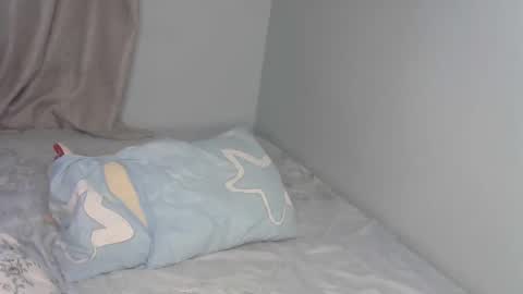 Snapshot of laura6871 chatting on October 13, 2025, 2:39 pm laura6871 online show from October 13, 2025, 2:39 pm