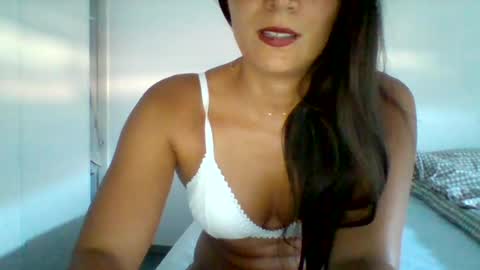 Laura online show from July 2, 2026, 5:52 pm