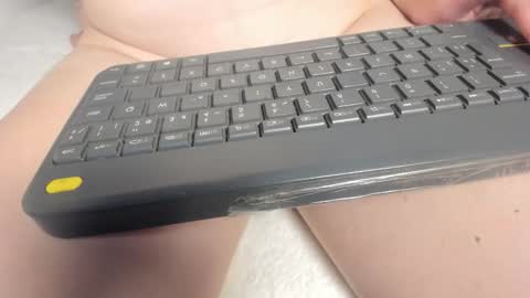 laura__js_ online show from October 16, 2025, 5:52 am