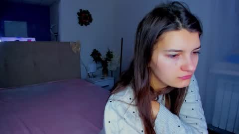 Snapshot of laura__leee chatting on January 11, 2026, 6:18 am Laura online show from January 11, 2026, 6:18 am