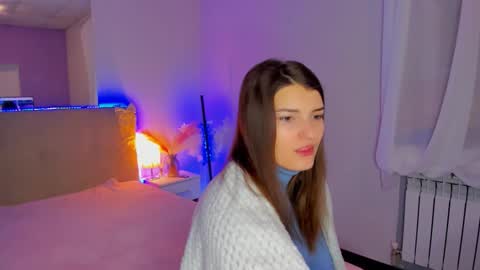 Snapshot of laura__leee chatting on February 5, 2026, 6:40 am Laura online show from February 5, 2026, 6:40 am