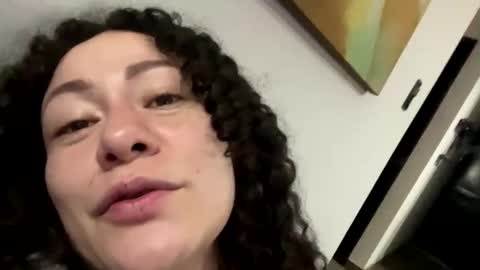 Snapshot of laura_anal_ chatting on December 24, 2024, 1:59 am Wen online show from December 24, 2024, 1:59 am