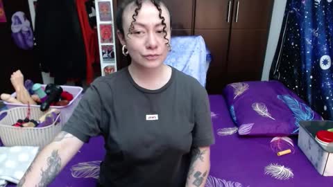 Snapshot of laura_anal_ chatting on October 18, 2025, 7:03 pm Wen online show from October 18, 2025, 7:03 pm