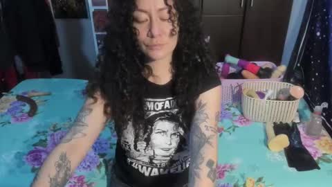 Snapshot of laura_anal_ chatting on February 4, 2026, 8:47 pm Wen online show from February 4, 2026, 8:47 pm