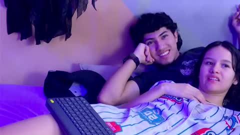 laura_and_kevin online show from October 12, 2025, 2:16 pm