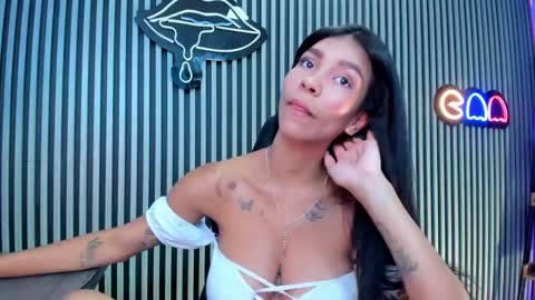 Laura online show from January 21, 2025, 4:37 pm