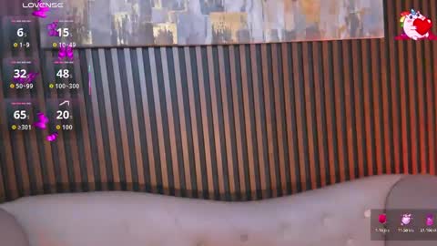 Laura online show from September 11, 2025, 1:00 pm