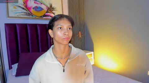 Snapshot of laura_aristizabal_19 chatting on February 6, 2026, 12:30 pm Laura online show from February 6, 2026, 12:30 pm