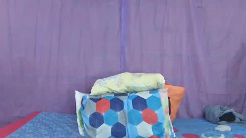 Snapshot of laura_candy12 chatting on December 18, 2024, 5:42 pm Laura online show from December 18, 2024, 5:42 pm