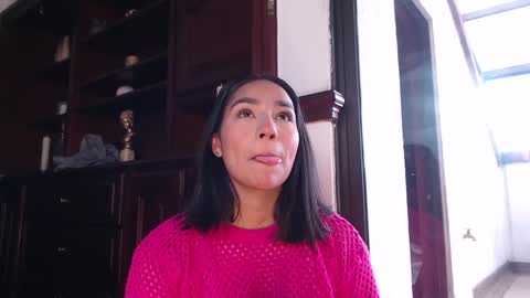 Snapshot of laura_golden1 chatting on December 9, 2024, 8:01 pm lLAURA online show from December 9, 2024, 8:01 pm