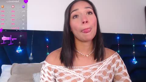 Snapshot of laura_golden1 chatting on January 22, 2025, 7:13 pm lLAURA online show from January 22, 2025, 7:13 pm