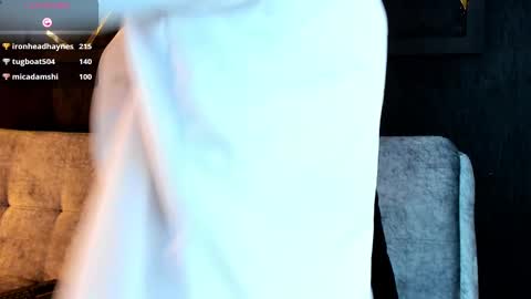 Snapshot of laura_hentai chatting on March 4, 2025, 6:47 am Laura online show from March 4, 2025, 6:47 am