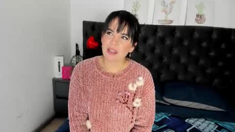 laura hotties online show from February 25, 2026, 1:21 pm