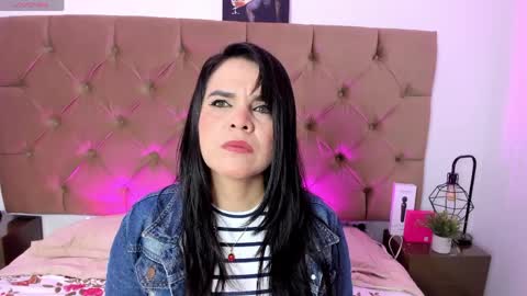 laura hotties online show from April 5, 2026, 1:41 pm