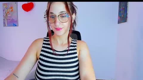 Snapshot of laura_ivy chatting on June 25, 2026, 2:21 pm LauraIvy online show from June 25, 2026, 2:21 pm