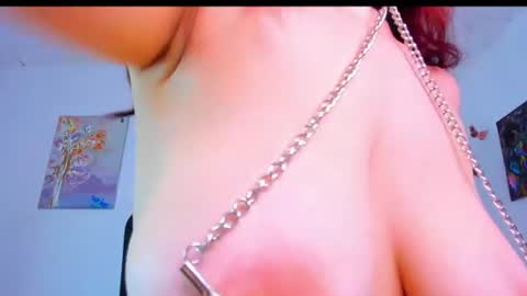 Snapshot of laura_ivy chatting on July 10, 2026, 1:36 pm LauraIvy online show from July 10, 2026, 1:36 pm