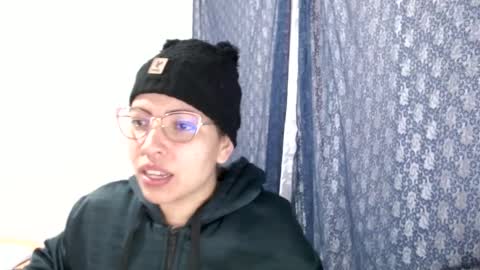 Snapshot of laura_marlyn chatting on December 2, 2024, 10:56 pm LARA online show from December 2, 2024, 10:56 pm