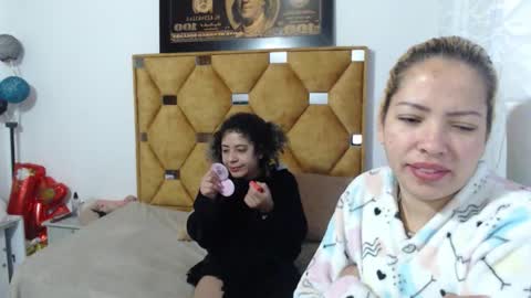 Snapshot of laura_marlyn chatting on February 19, 2026, 9:49 am LARA online show from February 19, 2026, 9:49 am