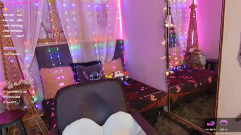 Kate  online show from March 5, 2025, 3:51 pm