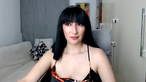 Snapshot of laura_pervert_ chatting on September 21, 2025, 12:34 am Laura online show from September 21, 2025, 12:34 am