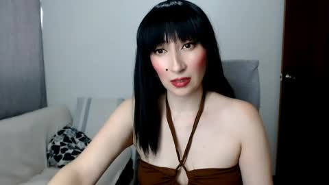 Laura online show from May 27, 2026, 9:45 pm