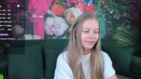 Laura online show from November 14, 2025, 9:30 am